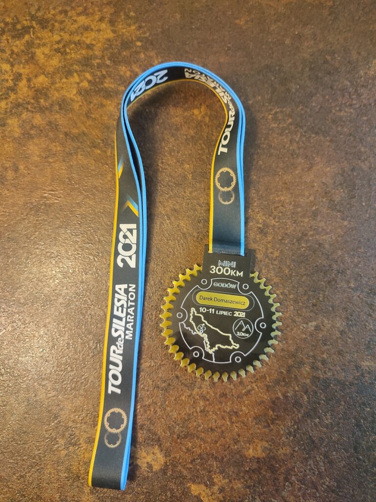 medal za ukończenie trasy 300km